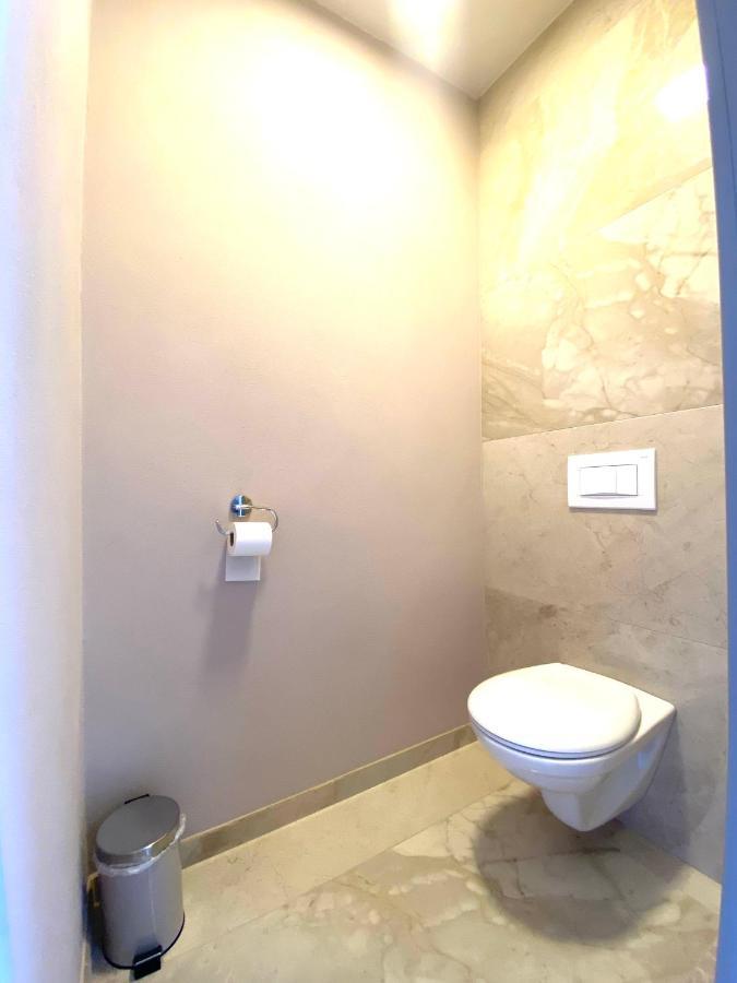 Rooms And Apartments Lisjak Koper Luaran gambar