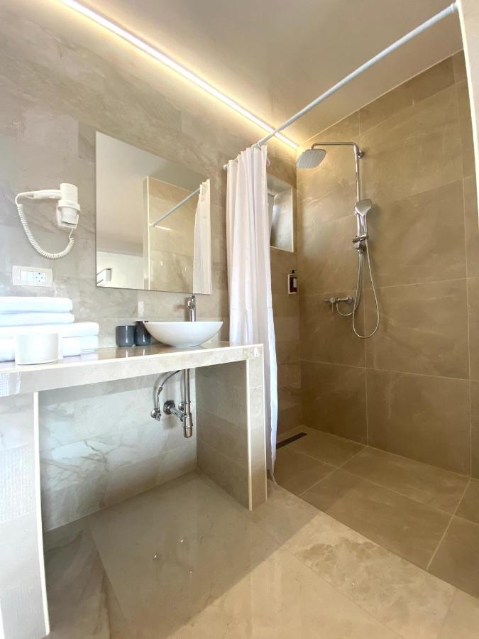 Rooms And Apartments Lisjak Koper Luaran gambar