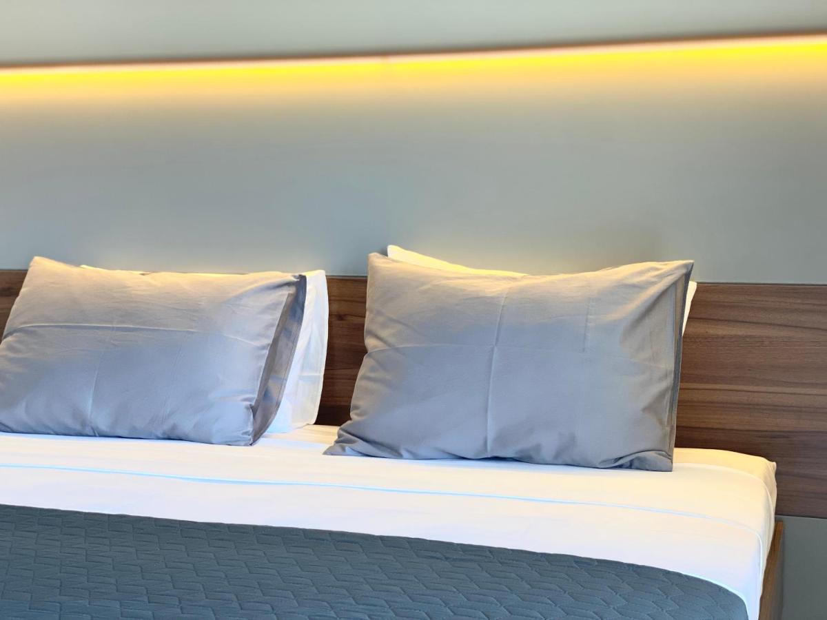 Rooms And Apartments Lisjak Koper Luaran gambar