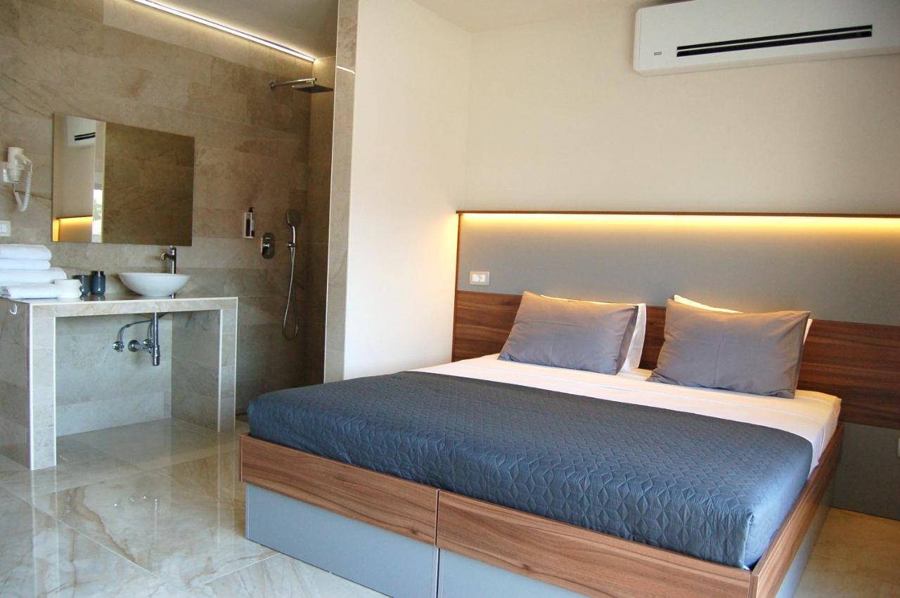 Rooms And Apartments Lisjak Koper Luaran gambar